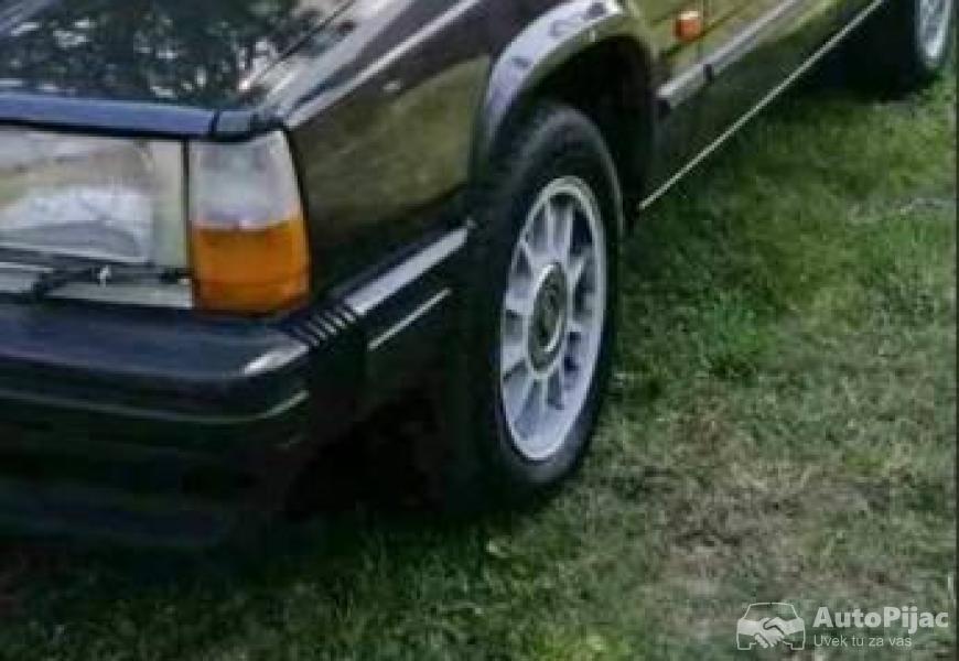 volvo_koliko_vredi_turbo_dizel_40godina_star_al_ko_1_polovni_automobili_autopijac.rs