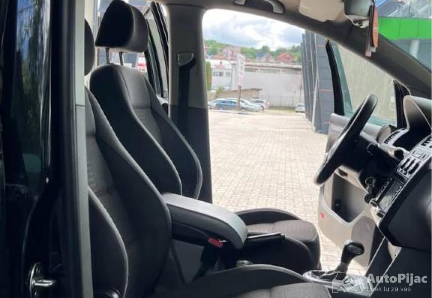 na_prodaju_vw_touaran_20tdi_dsg_8_polovni_automobili_autopijac.rs