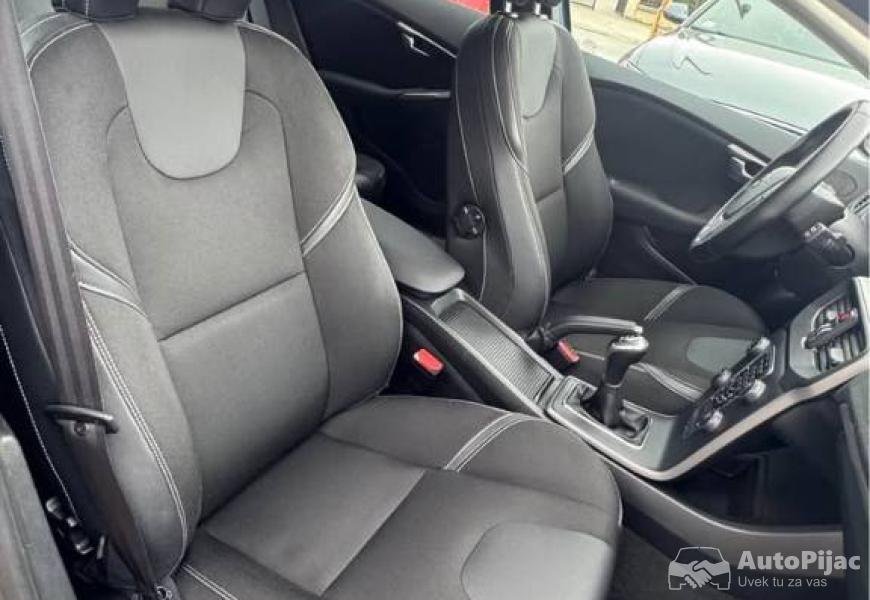 volvo_v40_t2_8_polovni_automobili_autopijac.rs