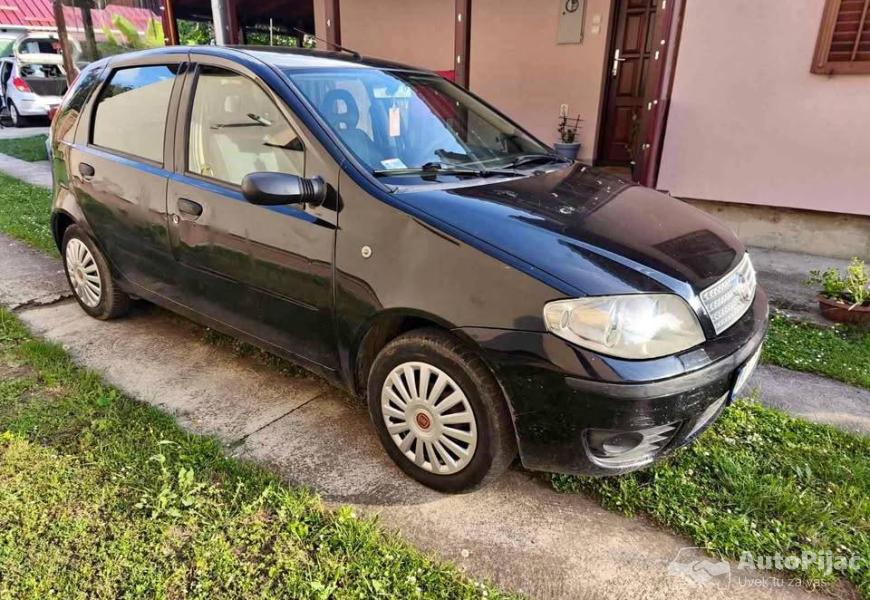 punto_12_8v_benzin_klima_ispravna_2010_god_metan_a_1_polovni_automobili_autopijac.rs