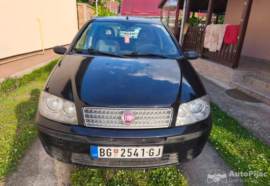 punto_12_8v_benzin_klima_ispravna_2010_god_metan_a_2_polovni_automobili_autopijac.rs