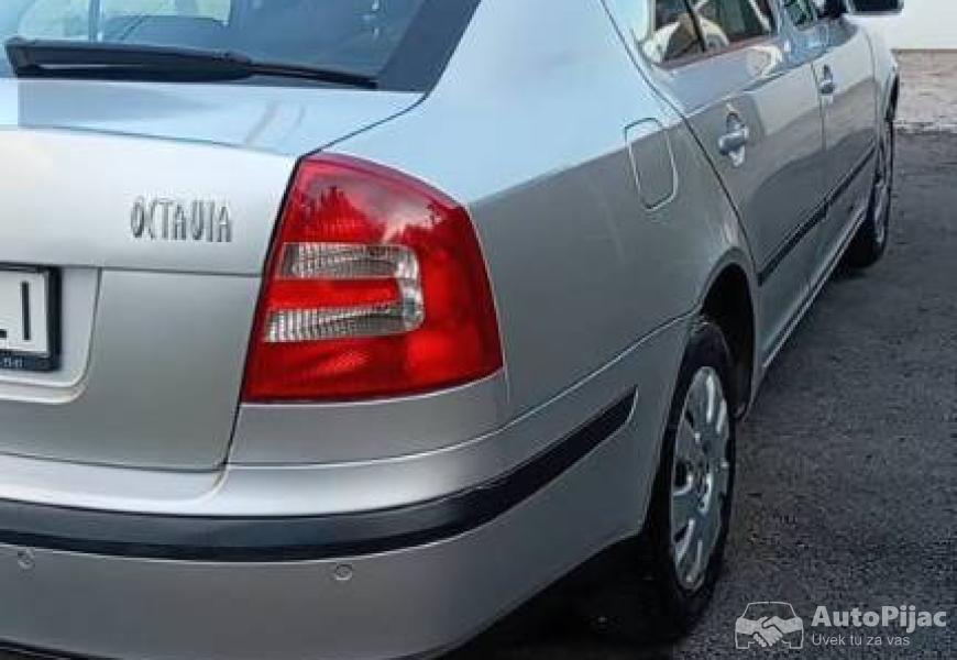 skoda_octavia_a5_16_benzin_8v_75kw_4_polovni_automobili_autopijac.rs