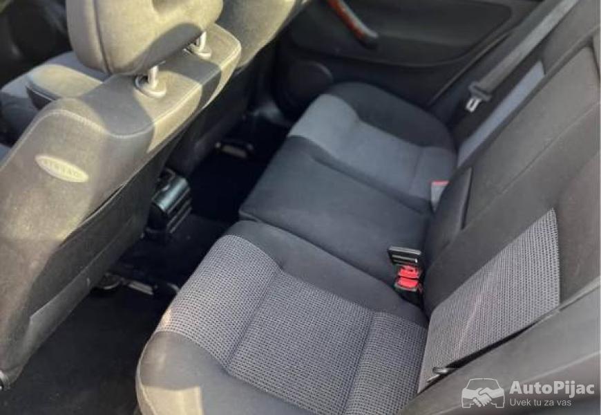 ww_bora_19_tdi_85_kw_automatic_8_polovni_automobili_autopijac.rs