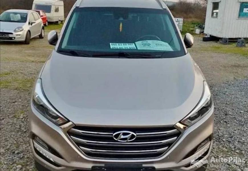 hyundai_tucson_1_polovni_automobili_autopijac.rs