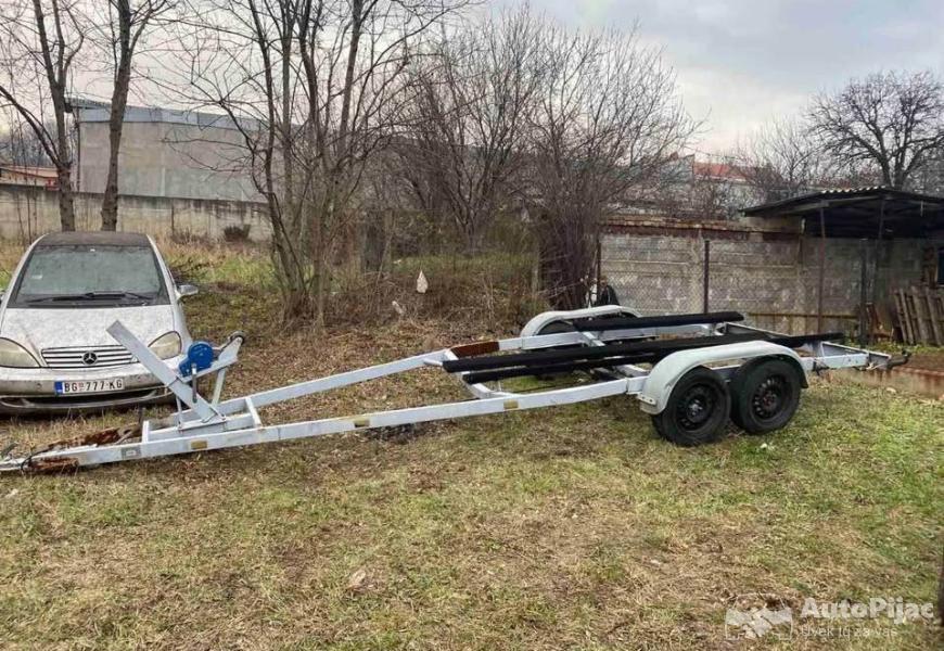 bayliner_capri_185ls_43_v6_8_polovni_automobili_autopijac.rs