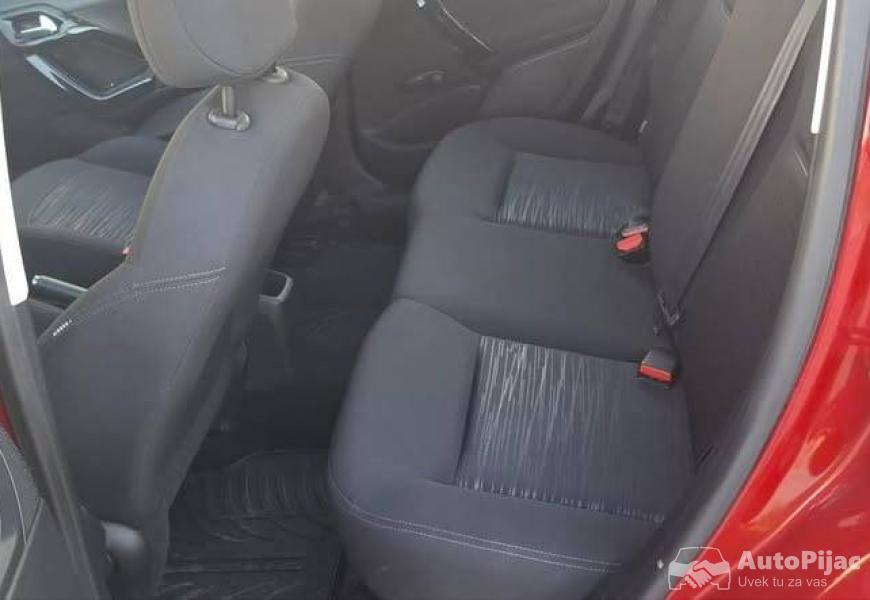 pezo20810vti50kw68ks2013odlican_4750emoze_zamena_10_polovni_automobili_autopijac.rs