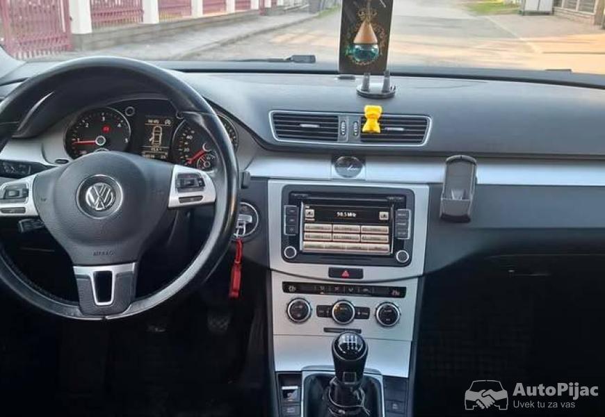volkswagenpassatb716tdi105ks201314_god_8990emoze_i_7_polovni_automobili_autopijac.rs