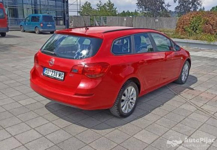 opel_astra_j_17_cdti_karavan_2011_god_1_polovni_automobili_autopijac.rs