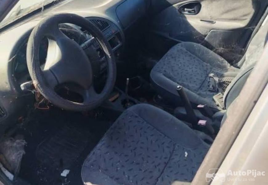 citroen_saxo_11_samo_poziv_7_polovni_automobili_autopijac.rs