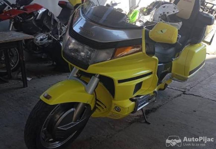honda_goldwing_3_polovni_automobili_autopijac.rs