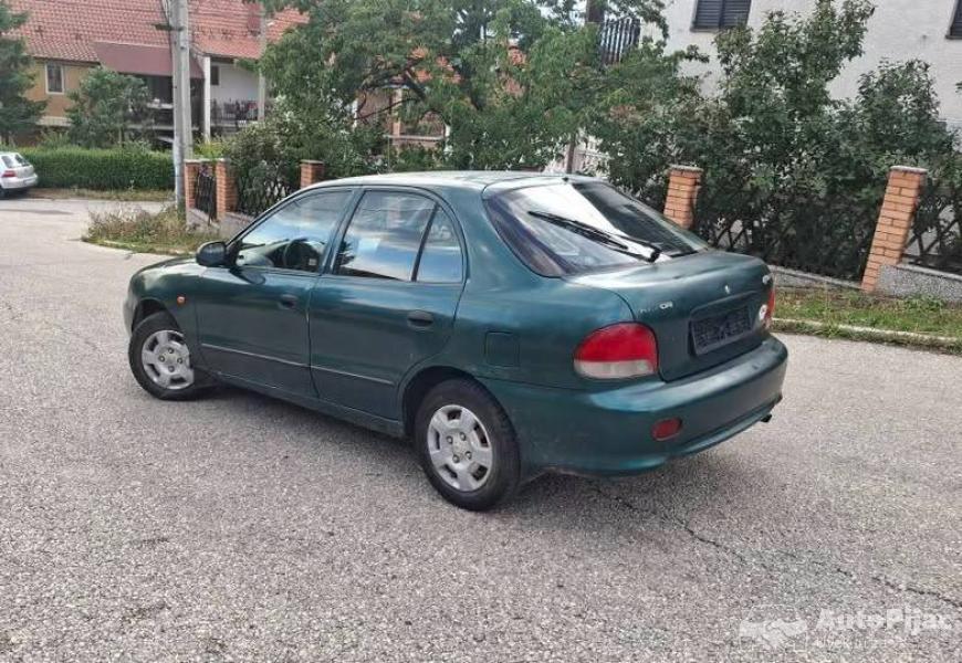 hyundai_accent_14_benzinac_99_god_450_e_4_polovni_automobili_autopijac.rs