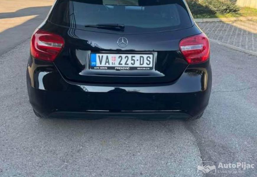 mercedes_benz_a_180_3_polovni_automobili_autopijac.rs