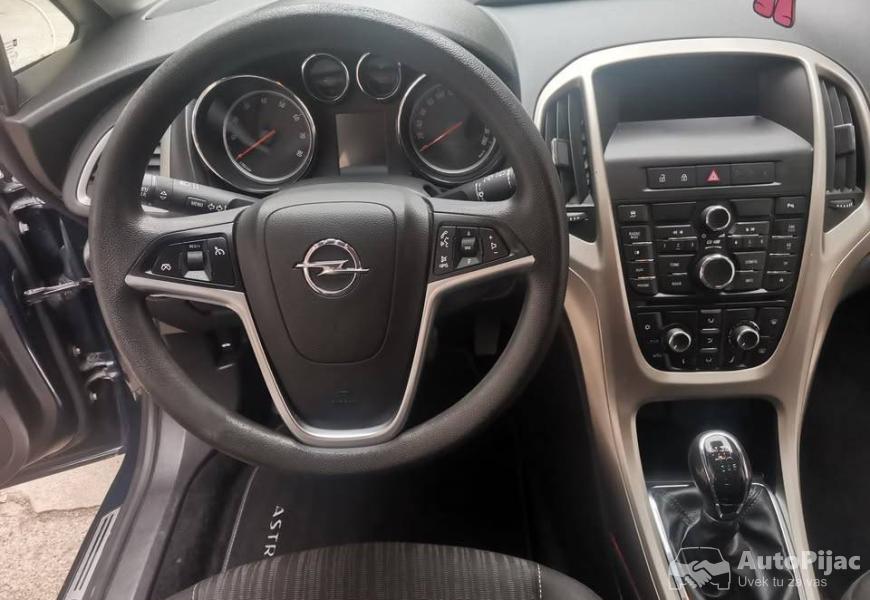 2011_opel_astra_j_14_turbo_12_polovni_automobili_autopijac.rs