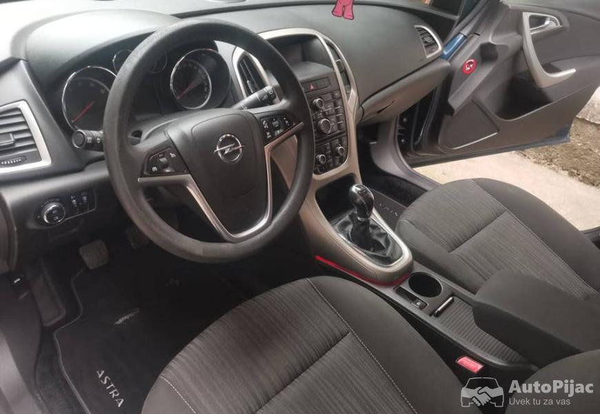 2011_opel_astra_j_14_turbo_9_polovni_automobili_autopijac.rs
