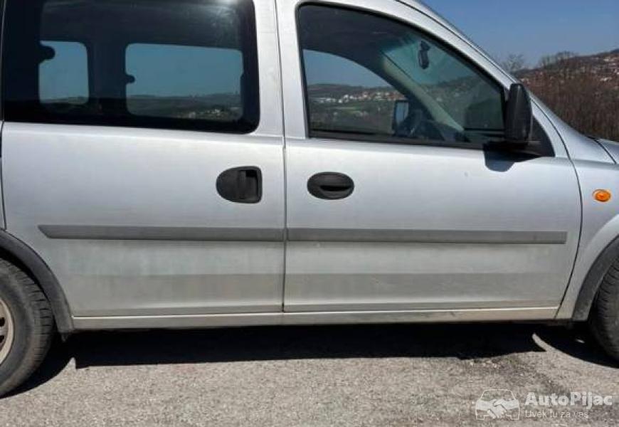 opel_combo_17_isuzu_8_polovni_automobili_autopijac.rs