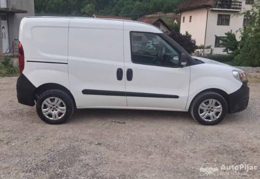 2015_fiat_doblo_13_mjt_kontakt_11_polovni_automobili_autopijac.rs