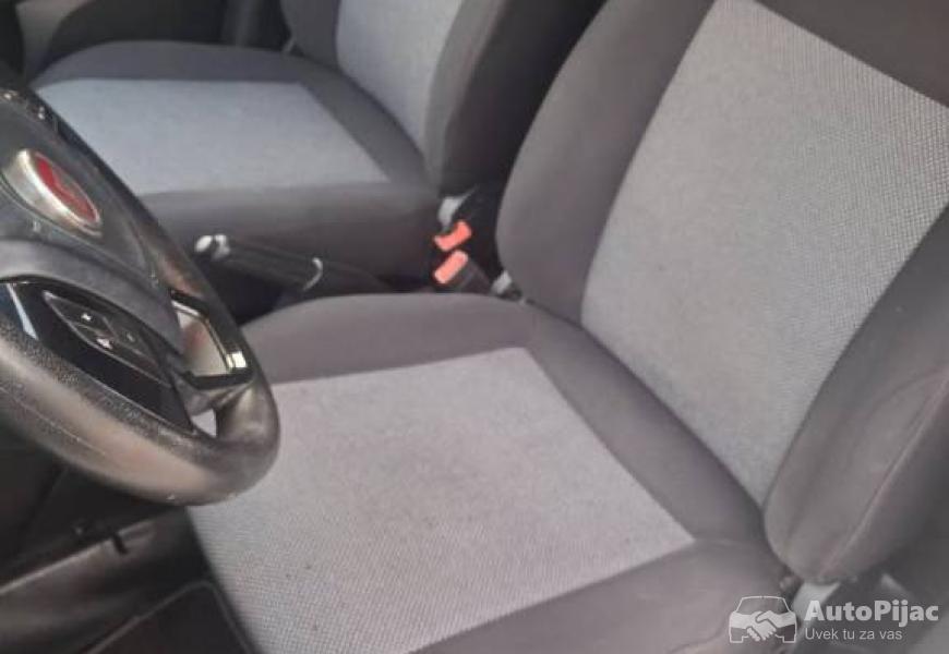 2015_fiat_doblo_13_mjt_kontakt_14_polovni_automobili_autopijac.rs