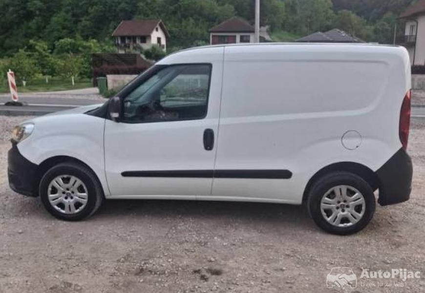 2015_fiat_doblo_13_mjt_kontakt_6_polovni_automobili_autopijac.rs