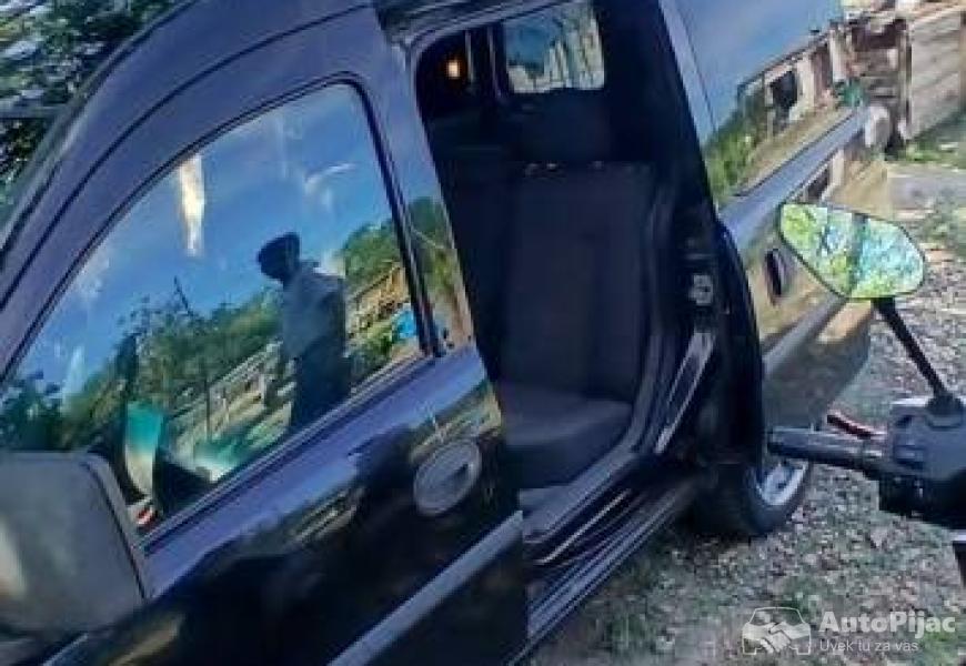 2005_opel_combo_7_polovni_automobili_autopijac.rs