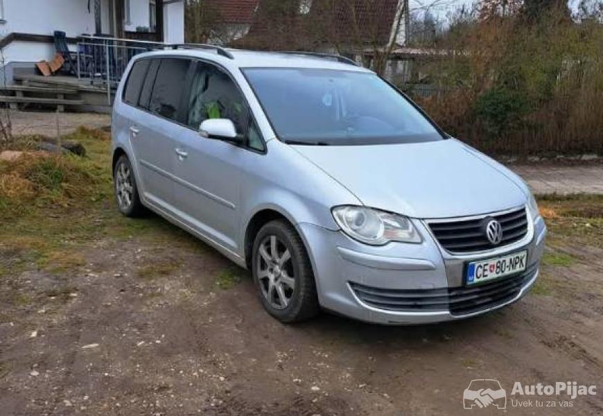 2008_volkswagen_touran_3_polovni_automobili_autopijac.rs
