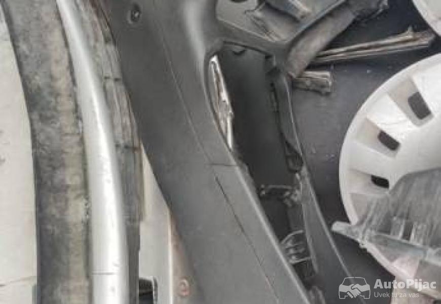 na_prodaju_delovi_5_polovni_automobili_autopijac.rs