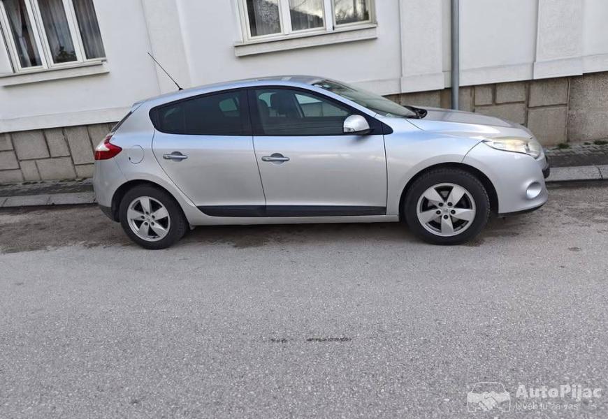 2009_renault_megane_registrovan_2027_10_polovni_automobili_autopijac.rs