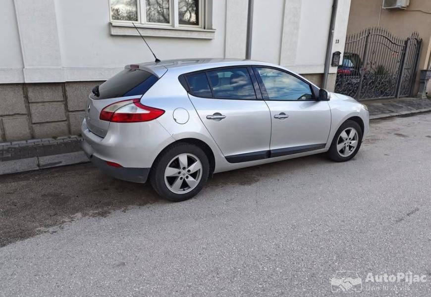 2009_renault_megane_registrovan_2027_11_polovni_automobili_autopijac.rs