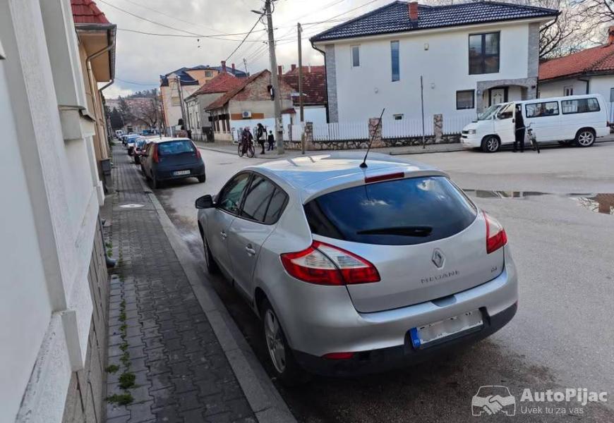 2009_renault_megane_registrovan_2027_3_polovni_automobili_autopijac.rs