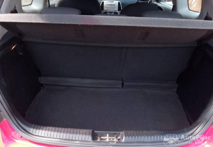 2009_hyundai_ix20_10_polovni_automobili_autopijac.rs