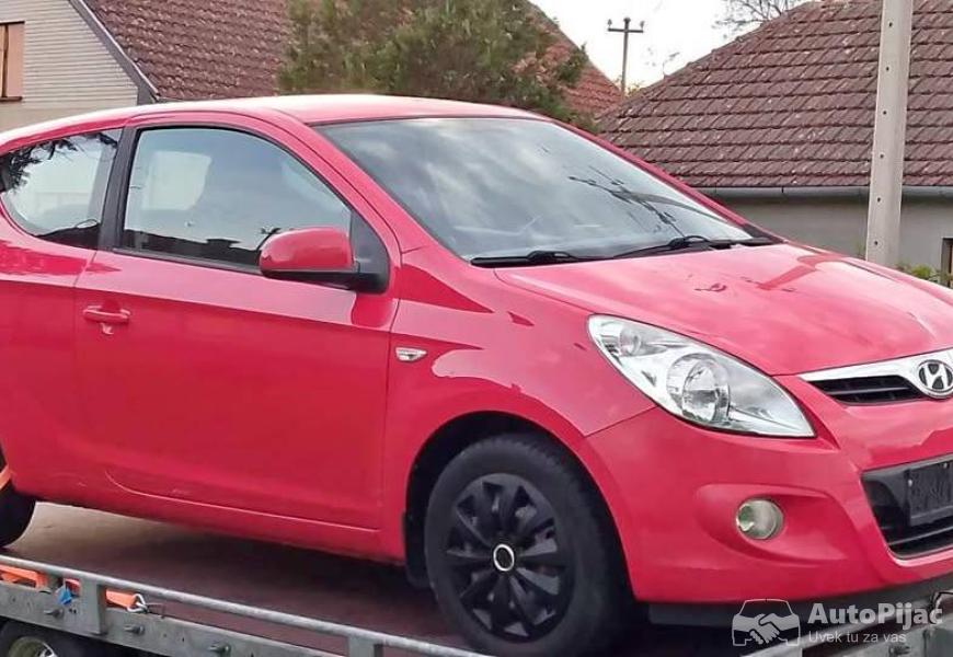 2009_hyundai_ix20_1_polovni_automobili_autopijac.rs