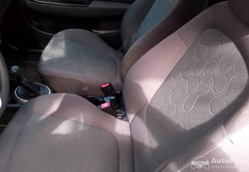 2009_hyundai_ix20_7_polovni_automobili_autopijac.rs