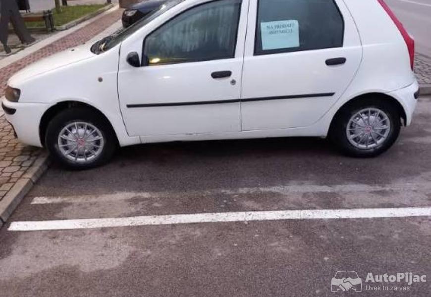 fiat_punto_12_8v_benzin_4_polovni_automobili_autopijac.rs