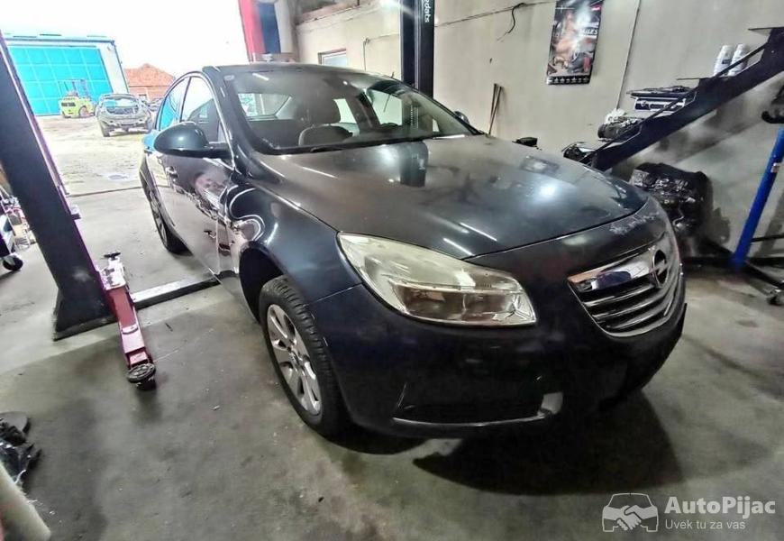 opel_insignia_limuzina_20cdti_2011god_d_e_l_o_v_i_1_polovni_automobili_autopijac.rs