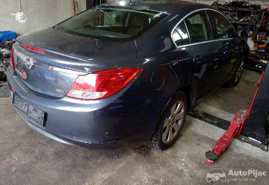 opel_insignia_limuzina_20cdti_2011god_d_e_l_o_v_i_3_polovni_automobili_autopijac.rs