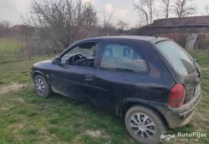 opel_korsa_14_benzin_pali_radi_istekla_reg_njene_t_2_polovni_automobili_autopijac.rs