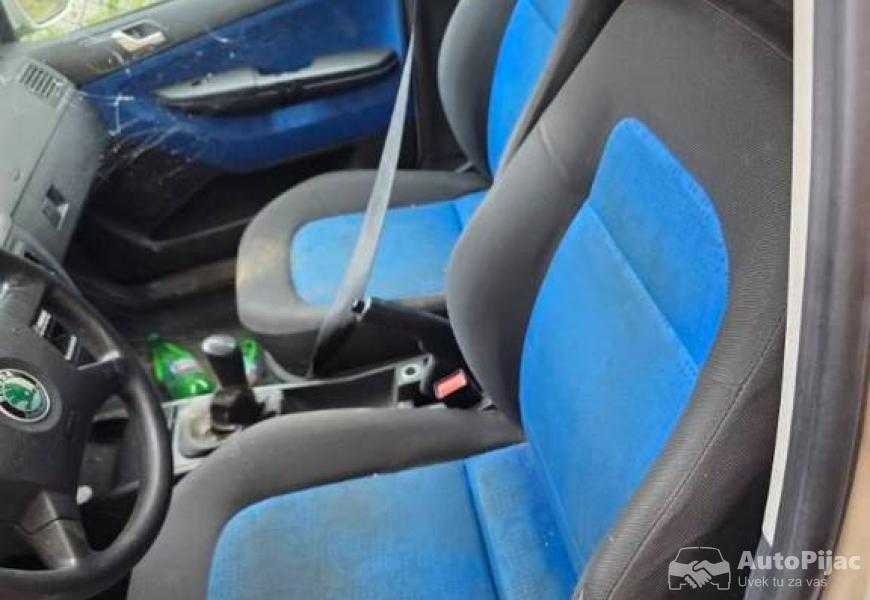skoda_fabia_2002god_14_16v_delovi_6_polovni_automobili_autopijac.rs