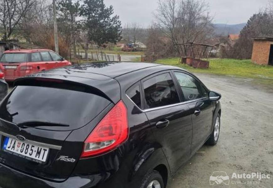 ford_fiesta_14_14_polovni_automobili_autopijac.rs