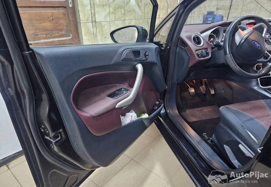 ford_fiesta_14_7_polovni_automobili_autopijac.rs