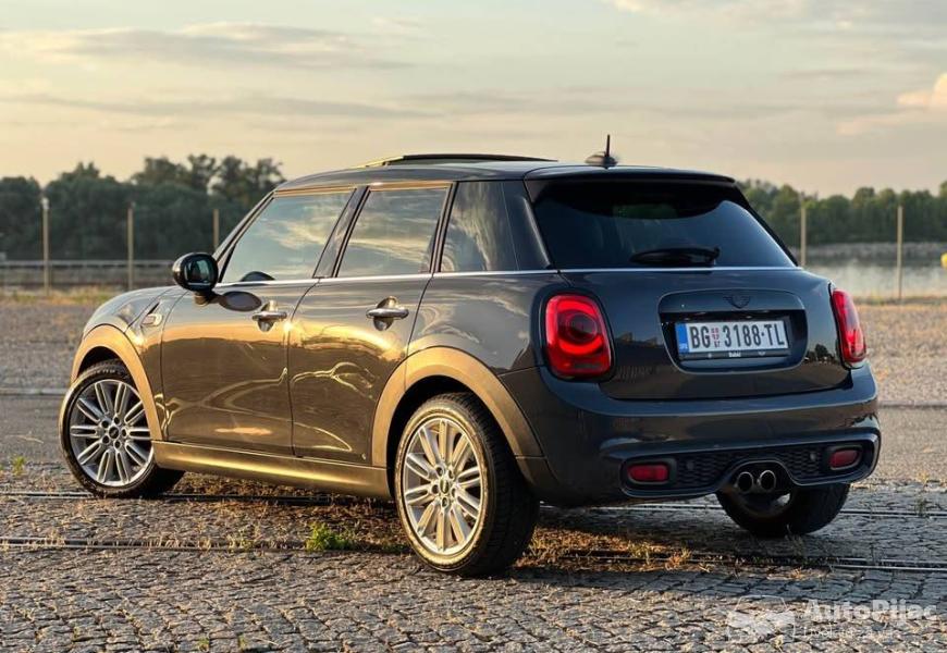 mini_cooper_s_panoharman_3_polovni_automobili_autopijac.rs